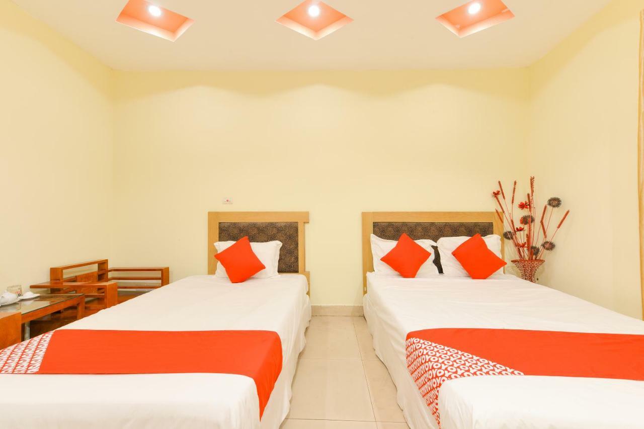 Oyo 279 West Lake Hotel Hanoï Extérieur photo