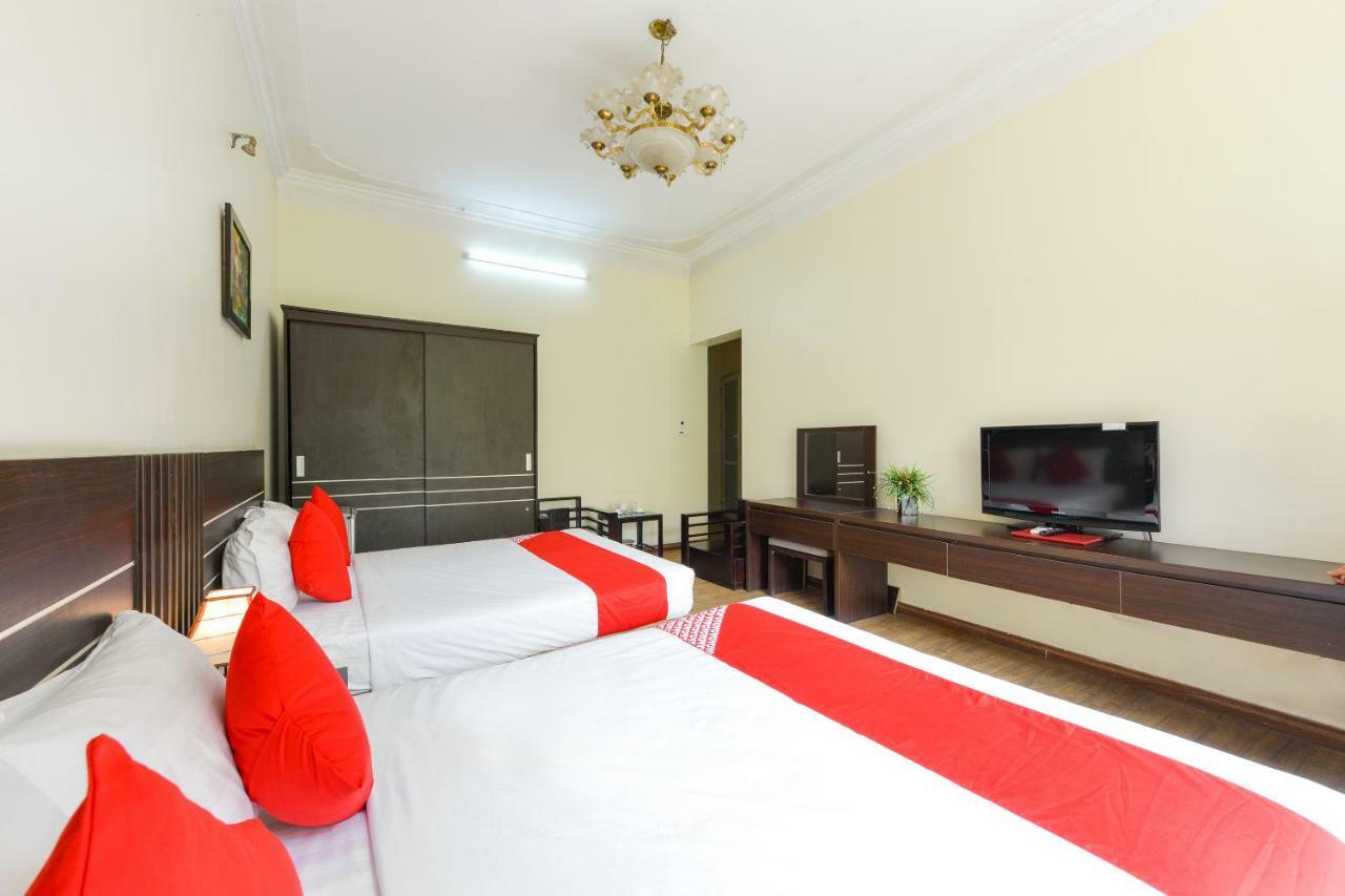 Oyo 279 West Lake Hotel Hanoï Extérieur photo